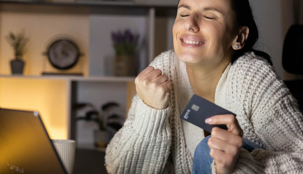 ¿Cuántas veces hacemos compras online innecesarias? Es que no compramos ropa, compramos felicidad